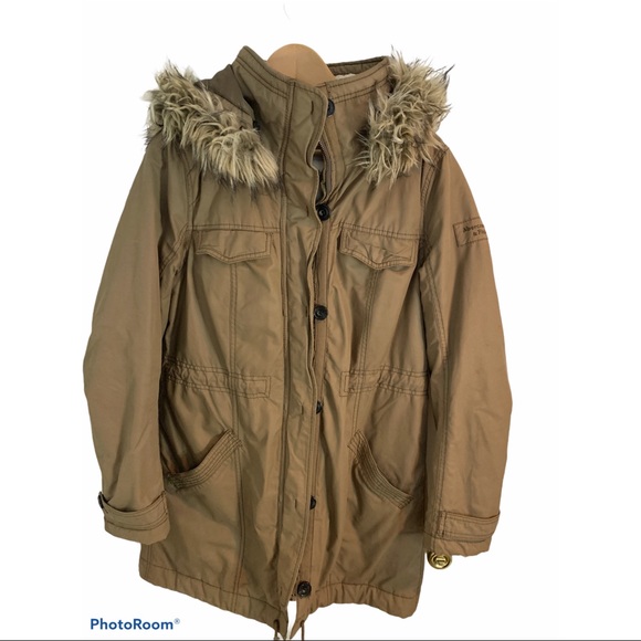 Abercrombie & Fitch Jackets & Blazers - Sherpa-Lined Military Parka